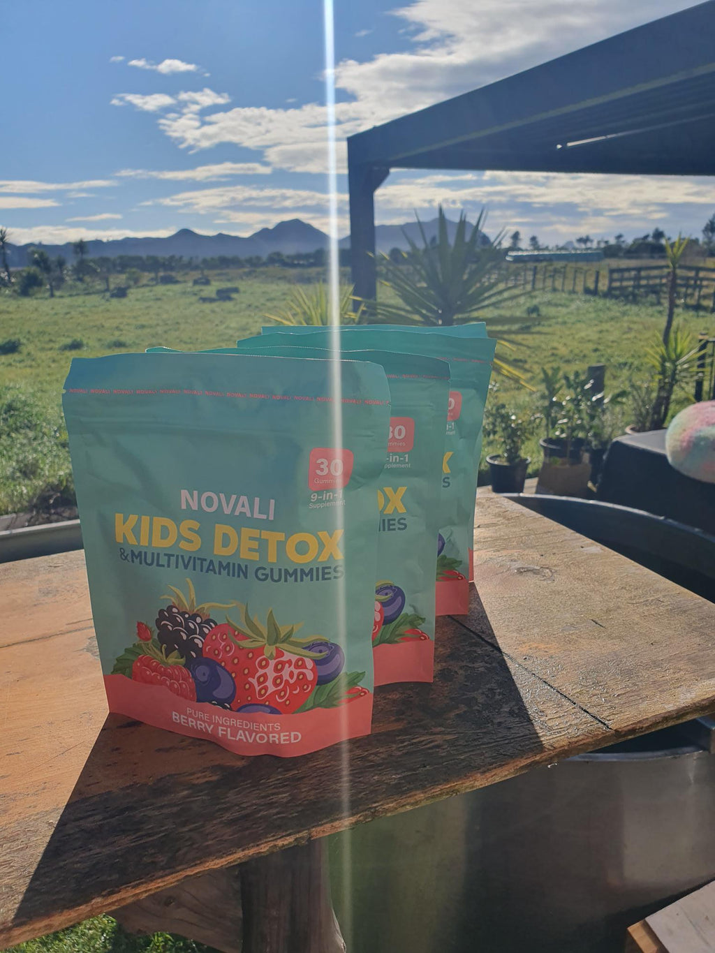 Novali Kids Detox & Multivitamin Gummies – 30 Gummies
